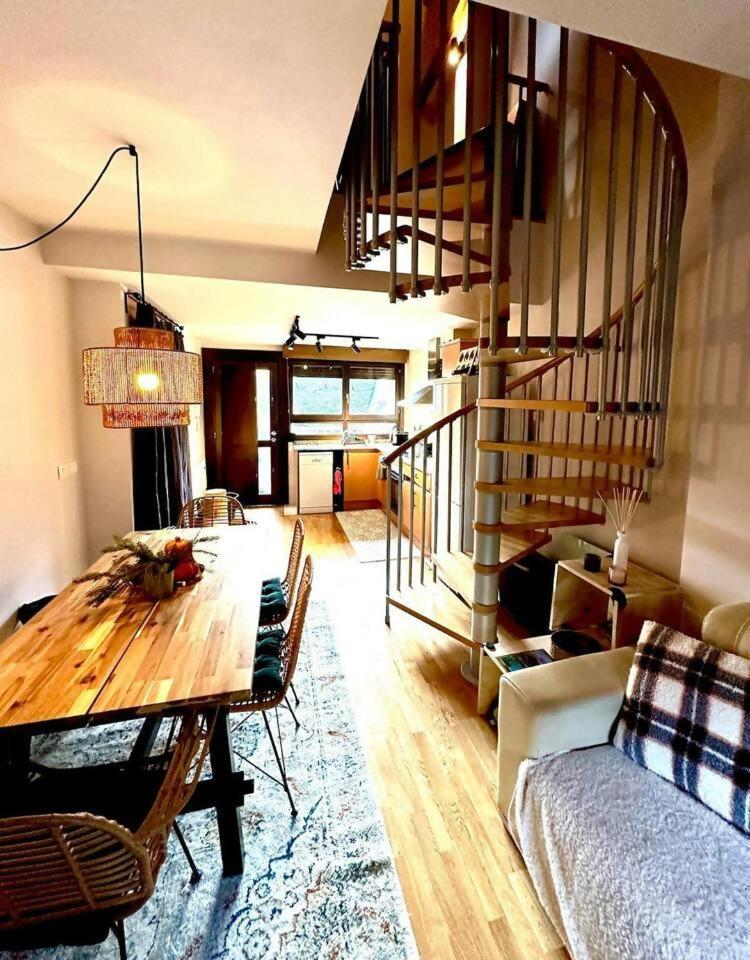 Caleydos Duplex Diseno Garaje Wifi Apartment Sallent de Gállego Екстериор снимка