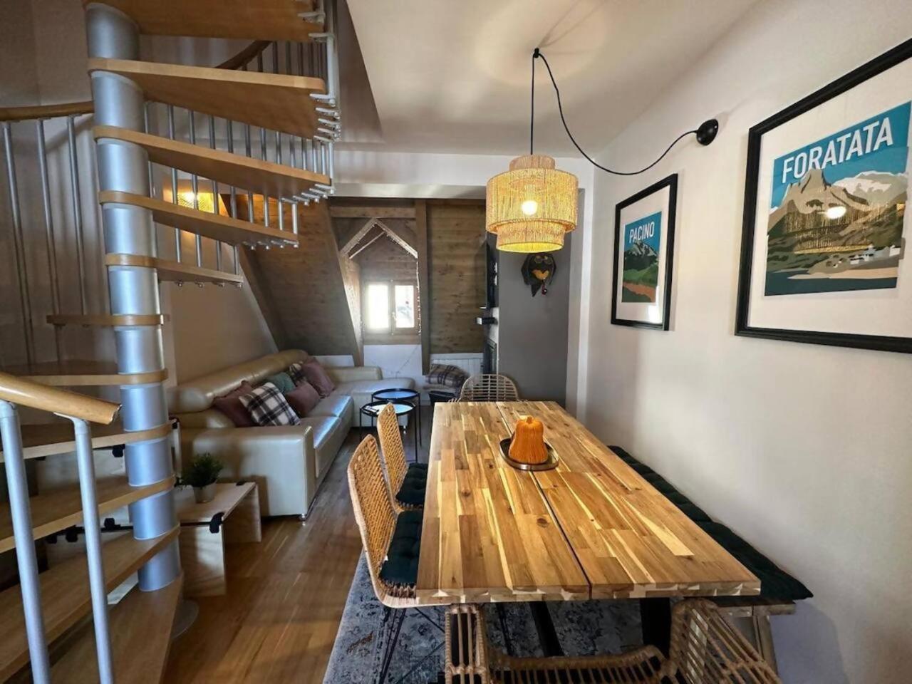 Caleydos Duplex Diseno Garaje Wifi Apartment Sallent de Gállego Екстериор снимка